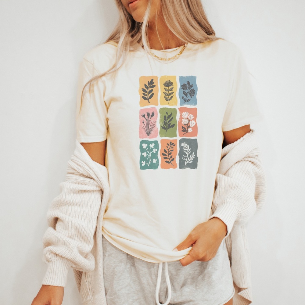 Retro Block Print Botanical Silhouette Grid Tee